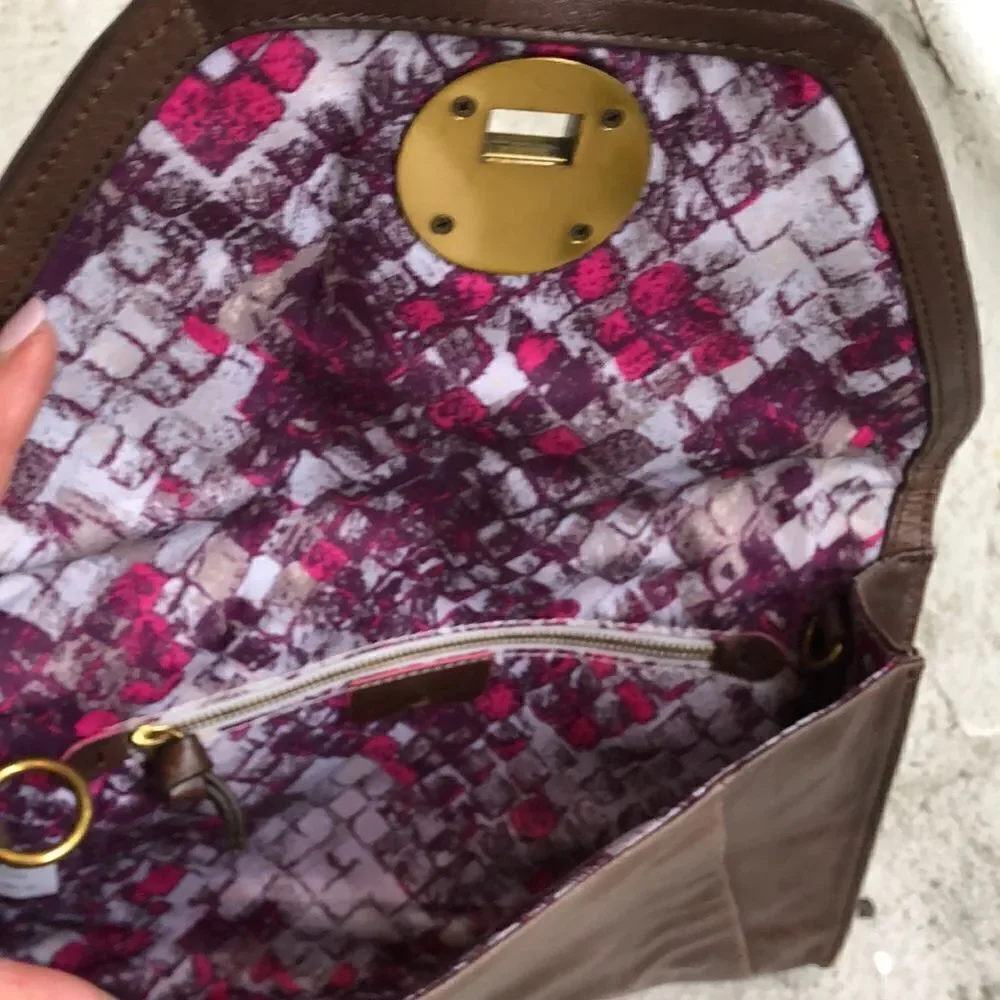 Vintage Elliott Luca clutch